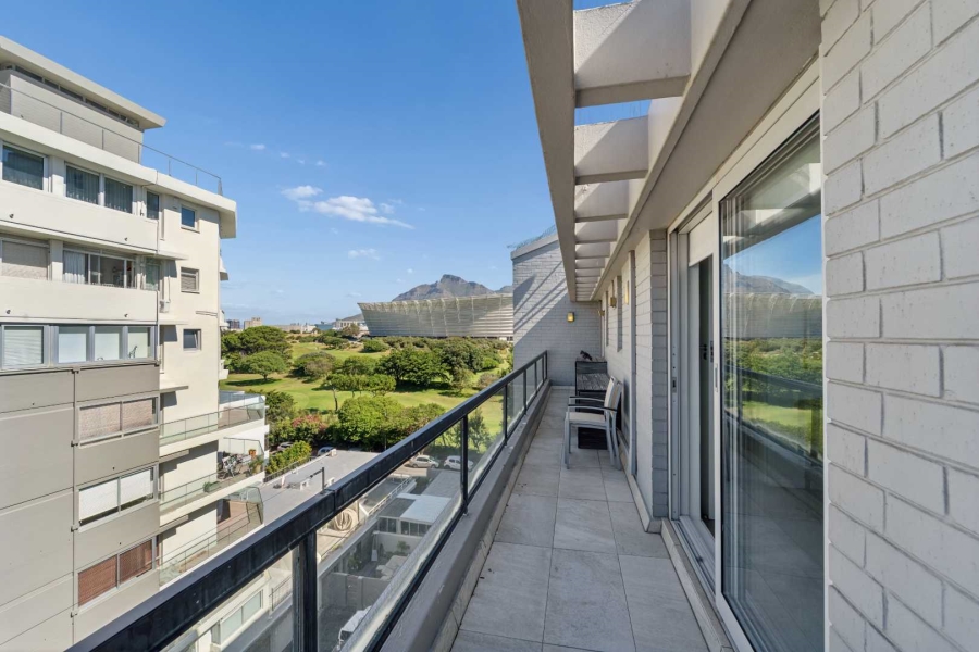 2 Bedroom Property for Sale in Mouille Point Western Cape